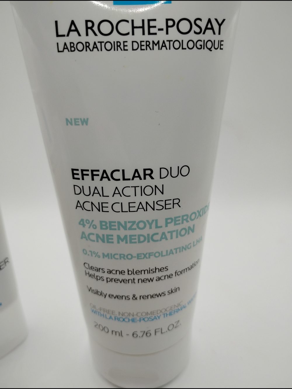 La Roche-Posay Effaclar Duo Dual Action Acne Cleanser & Prebiotic Thermal Water - Picture 9 of 9